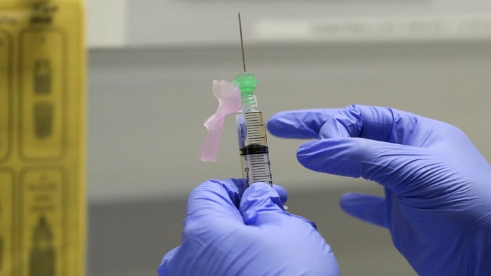 क्या कोरोना वैक्सीन से शरीर का DNA बदल जाएगा? जानिए वायरल मैसेज की सच्चाई क्या कोरोना वैक्सीन से शरीर का DNA बदल जाएगा? जानिए वायरल मैसेज की सच्चाई- India TV Hindi