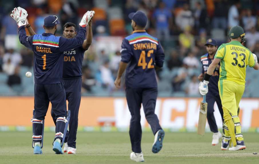 IND v AUS, 3rd ODI : भारत को 13 रनों... IND v AUS, 3rd ODI : भारत को 13 रनों...- India TV Hindi