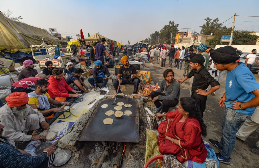 असम: किसानों के लिए एक साथ मिले 14 विपक्षी दल, किया बड़ा ऐलान असम: किसानों के लिए एक साथ मिले 14 विपक्षी दल, किया बड़ा ऐलान- India TV Hindi