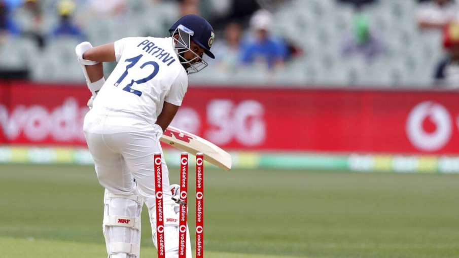 IND vs AUS: Brad Hogg advocates to feed Prithvi Shaw at number four or five IND vs AUS: Brad Hogg advocates to feed Prithvi Shaw at number four or five- India TV Hindi