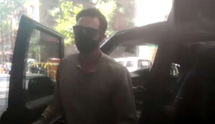 Arjun Rampal reaches Narcotics Control Bureau office Arjun Rampal reaches Narcotics Control Bureau office- India TV Hindi