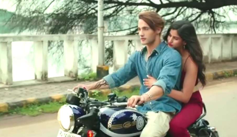 Veham Song Teaser Out asim riaz sakshi malik Veham Song Teaser Out asim riaz sakshi malik - India TV Hindi