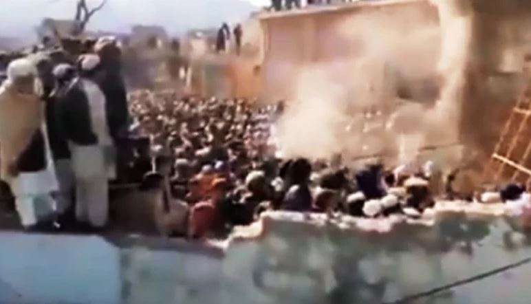 सरकार क्षतिग्रस्त किये गये मंदिर का पुनर्निर्माण कराएगी: मुख्यमंत्री महमूद खान सरकार क्षतिग्रस्त किये गये मंदिर का पुनर्निर्माण कराएगी: मुख्यमंत्री महमूद खान - India TV Hindi