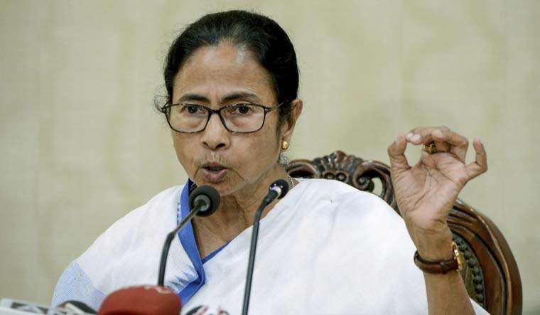 चुनाव से पहले ममता बनर्जी की TMC में दो फाड़? अब एक और मंत्री ने लगाए गंभीर आरोप चुनाव से पहले ममता बनर्जी की TMC में दो फाड़? अब एक और मंत्री ने लगाए गंभीर आरोप- India TV Hindi