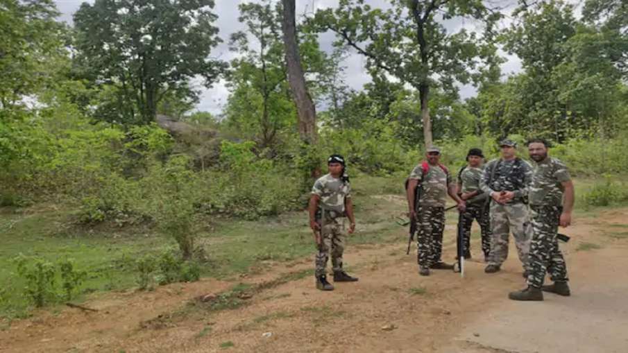 encounter between security forces and naxalites weapons ammunition recovered encounter between security forces and naxalites weapons ammunition recovered- India TV Hindi