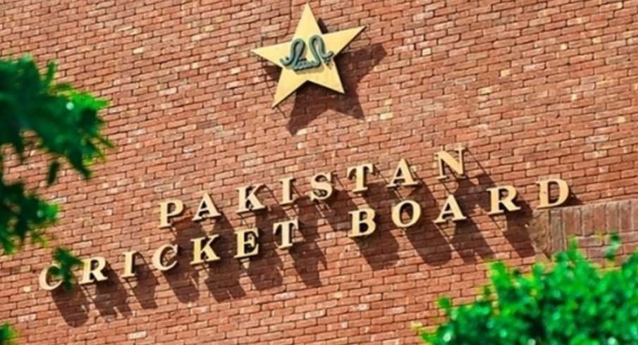 Raza Hasan, apologizes, PCB, biologically safe protocol Raza Hasan, apologizes, PCB, biologically safe protocol- India TV Hindi