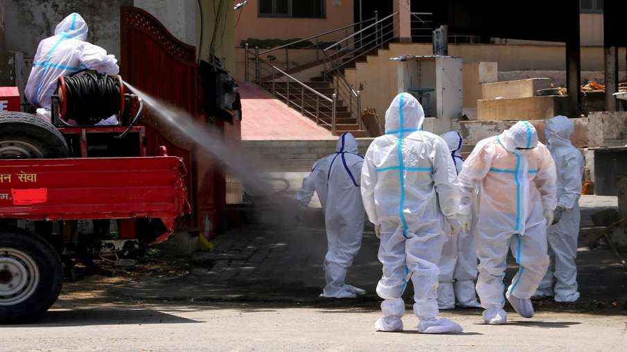 mysterious disease in andhra pradesh hundreds fell sick । आंध्र: कोरोना से जूझ रहे प्रदेश पर दोहरी म mysterious disease in andhra pradesh hundreds fell sick । आंध्र: कोरोना से जूझ रहे प्रदेश पर दोहरी म- India TV Hindi