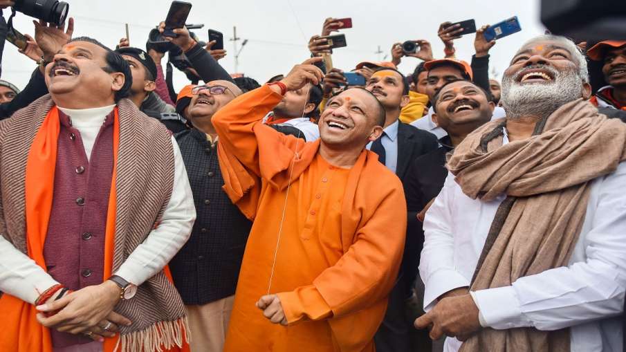 low cost flats yogi to distribute among poors । गुड न्यूज! गरीबों को सस्ते फ्लैट देंगे उत्तर प्रदेश low cost flats yogi to distribute among poors । गुड न्यूज! गरीबों को सस्ते फ्लैट देंगे उत्तर प्रदेश - India TV Hindi