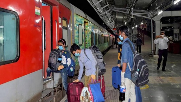 Indian Railways cancelled train list route diversion Indian Railways cancelled train list route diversion - India TV Hindi