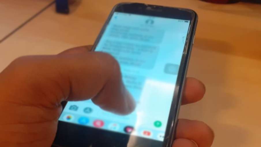 व्हाट्सऐप की प्राइवेसी पॉलिसी से घबराए पाकिस्तान के आतंकी संगठन! चला रहे हैं नए मैसेजिंग ऐप व्हाट्सऐप की प्राइवेसी पॉलिसी से घबराए पाकिस्तान के आतंकी संगठन! चला रहे हैं नए मैसेजिंग ऐप- India TV Hindi