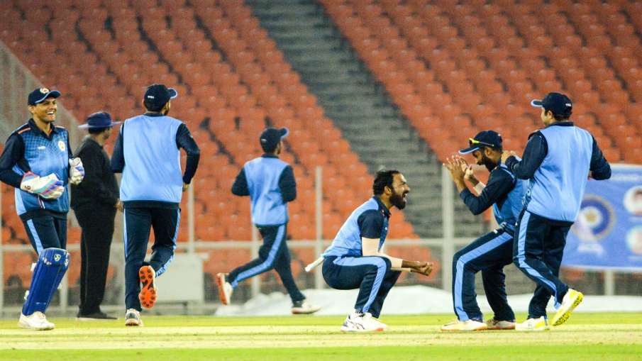 Baroda Team Baroda Team- India TV Hindi