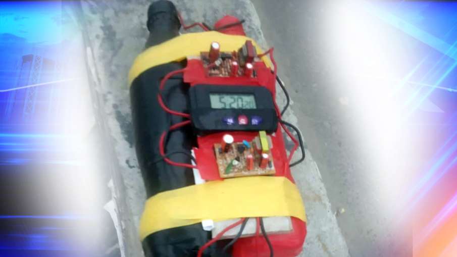 noida sector 63 bomb probe scare threat जब नोएडा पुलिस को मिली अस्पताल के बाहर बम रखे होने की सूचना, noida sector 63 bomb probe scare threat जब नोएडा पुलिस को मिली अस्पताल के बाहर बम रखे होने की सूचना,- India TV Hindi