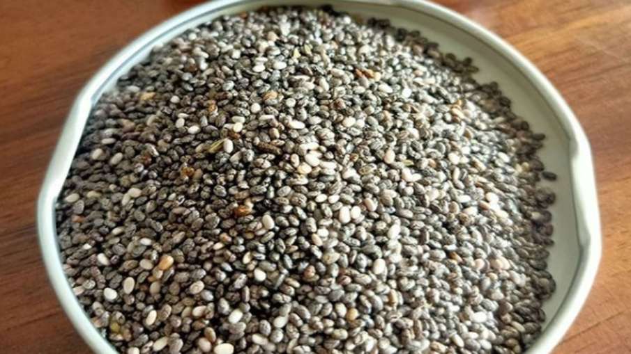 Chia seeds side effects in hindi these people never eat chia seeds its