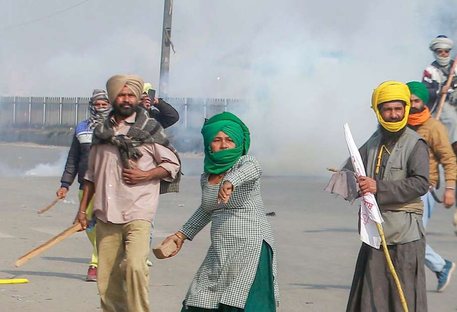 More then 80 policemen injured in Kisan Tractor Rally violence in Delhi latest news More then 80 policemen injured in Kisan Tractor Rally violence in Delhi latest news- India TV Hindi