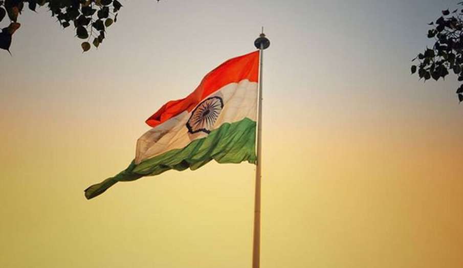 Republic Day 2021: तिरंगा फहराने से पहले जान लें ये नियम, हो सकता है भारी जुर्माना या जेल Republic Day 2021: तिरंगा फहराने से पहले जान लें ये नियम, हो सकता है भारी जुर्माना या जेल- India TV Hindi