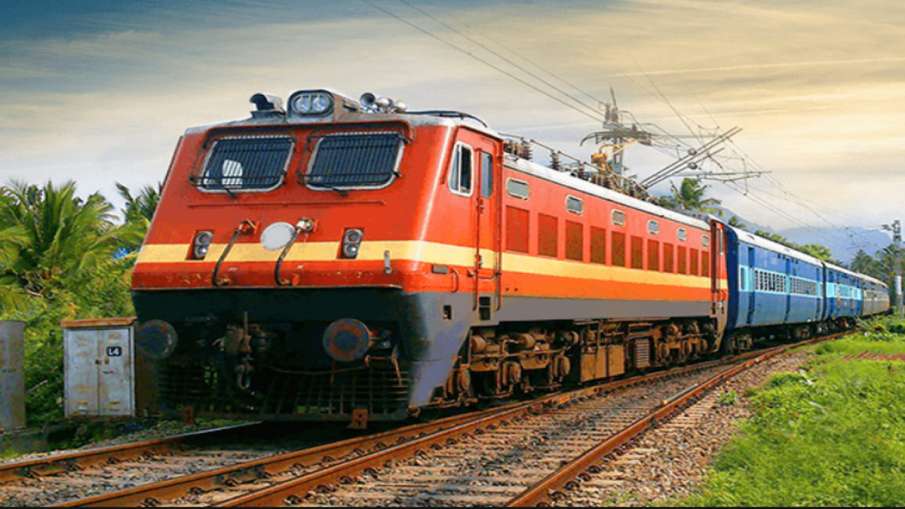 Indian Railways: आज की गई स्पेशल ट्रेन चलाने की घोषणा, देखें पूरा रुट, अभी करें बुक Indian Railways: आज की गई स्पेशल ट्रेन चलाने की घोषणा, देखें पूरा रुट, अभी करें बुक- India TV Hindi