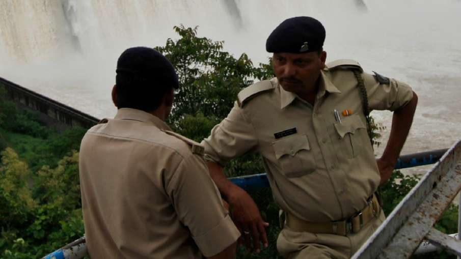Woman gang-raped in MP's Sidhi, rod inserted into private parts Woman gang-raped in MP's Sidhi, rod inserted into private parts- India TV Hindi