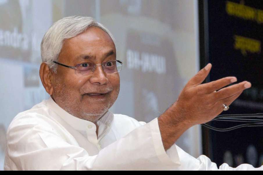 Nitish chuckles over demand for 'Bharat Ratna' to Sonia Gandhi Nitish chuckles over demand for 'Bharat Ratna' to Sonia Gandhi- India TV Hindi