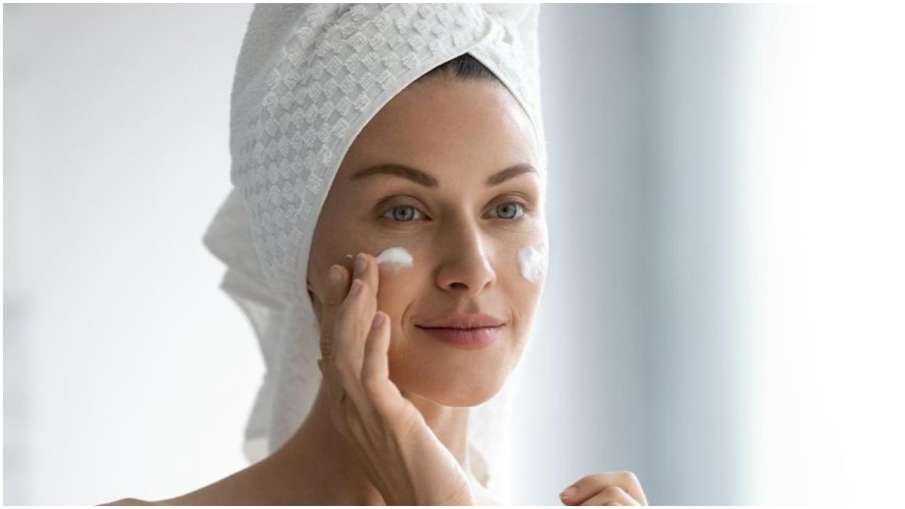 DRY SKIN IN WINTERS DRY SKIN IN WINTERS - India TV Hindi