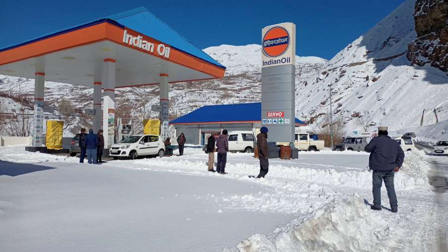 Srinagar snowfall Freezing Temperature Srinagar snowfall Freezing Temperature- India TV Hindi