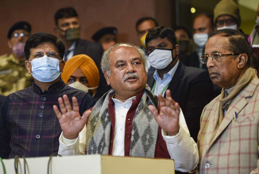 'मंडी और MSP पर नहीं पड़ेगा असर', शरद पवार के बयान पर कृषि मंत्री नरेंद्र सिंह तोमर का जवाब 'मंडी और MSP पर नहीं पड़ेगा असर', शरद पवार के बयान पर कृषि मंत्री नरेंद्र सिंह तोमर का जवाब- India TV Hindi