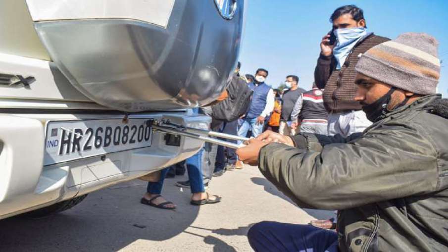 hsrp high security number plate yet to apply in delhi know the online process क्या चालान कटने पर ही hsrp high security number plate yet to apply in delhi know the online process क्या चालान कटने पर ही - India TV Hindi