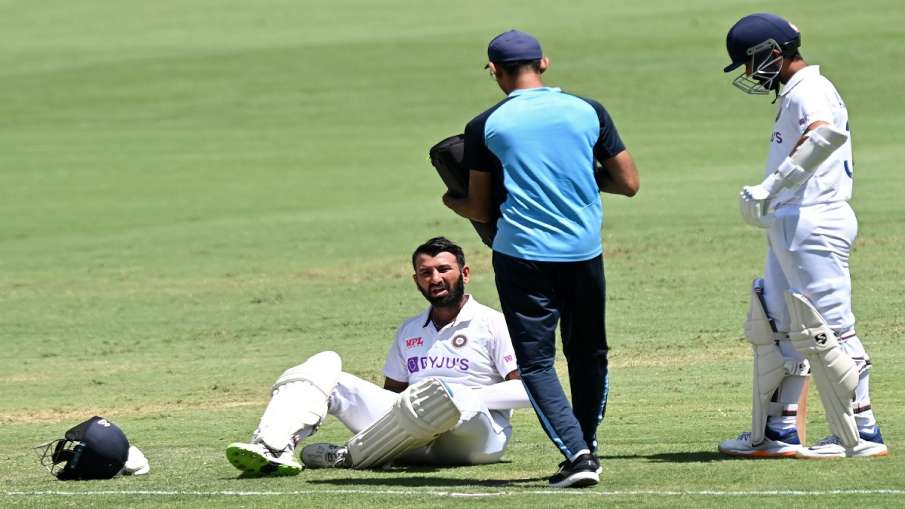 Pujara, injured, Hazelwood, bouncer, Ind vs Aus, sports, cricket Pujara, injured, Hazelwood, bouncer, Ind vs Aus, sports, cricket- India TV Hindi