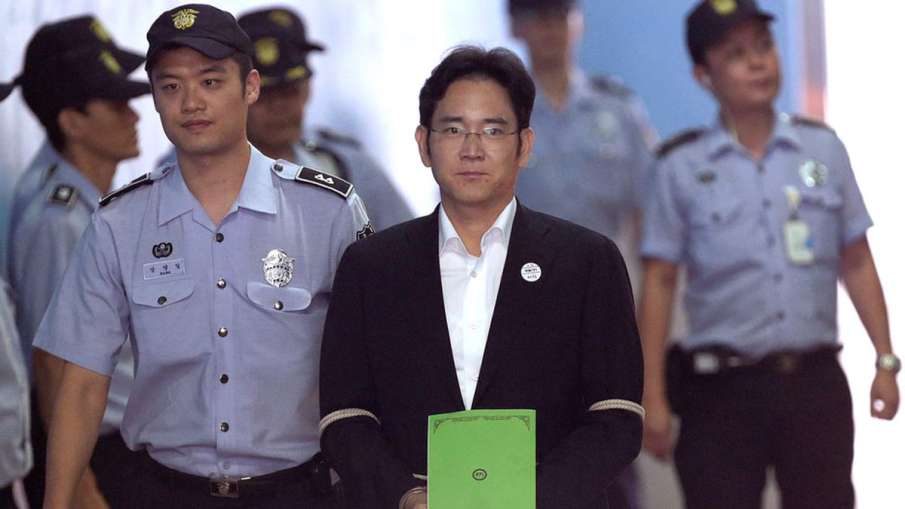 Samsung Electronics Vice Chairman Lee Jae-yong jailed for 2.5 years over corruption scandal Samsung Electronics Vice Chairman Lee Jae-yong jailed for 2.5 years over corruption scandal- India TV Paisa