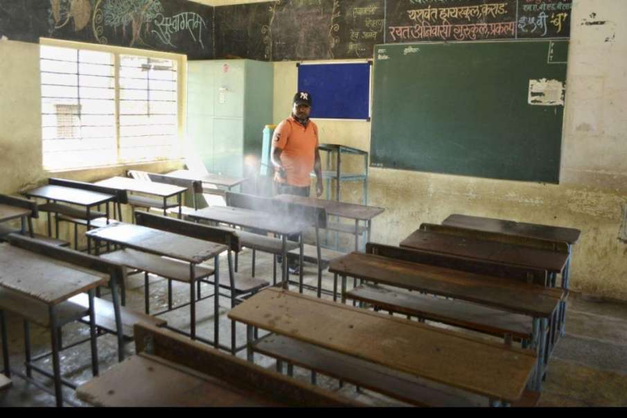 Schools reopen in Aurangabad, two teachers test Covid positive Schools reopen in Aurangabad, two teachers test Covid positive- India TV Hindi