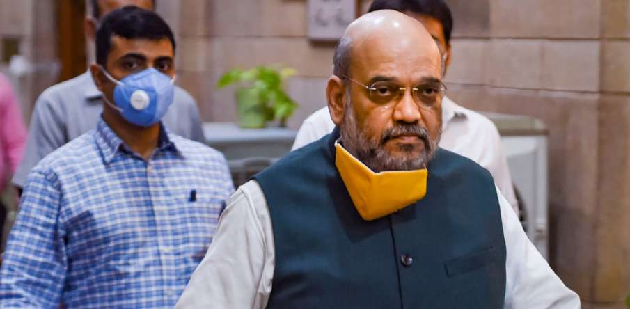 Amit Shah reviews COVID-19 situation as some states report spike in cases Amit Shah reviews COVID-19 situation as some states report spike in cases- India TV Hindi
