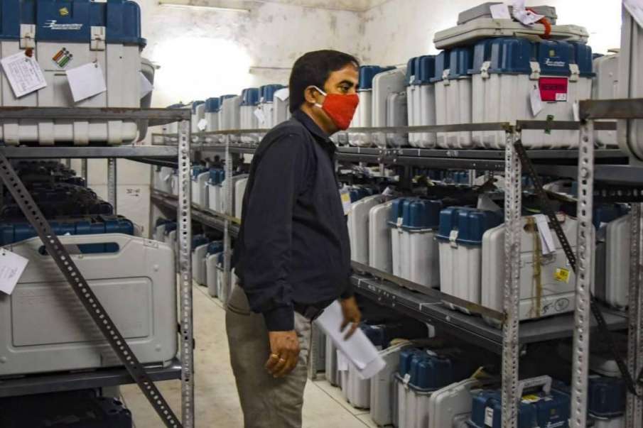 Union Budget 2021 Law Ministry gets allocation for purchases of EVMs by EC Union Budget 2021 Law Ministry gets allocation for purchases of EVMs by EC- India TV Hindi