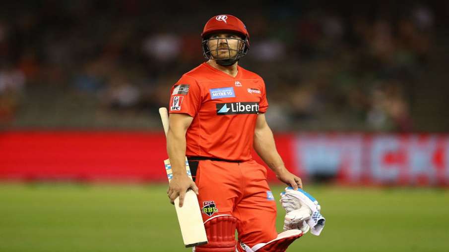 IPL नीलामी में एरोन... IPL नीलामी में एरोन...- India TV Hindi