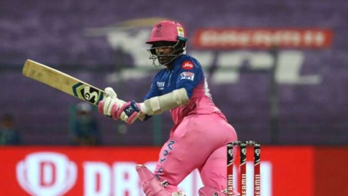 Chennai Super Kings Robin Uthappa hits stormy century in Vijay Hazare Trophy Chennai Super Kings Robin Uthappa hits stormy century in Vijay Hazare Trophy- India TV Hindi