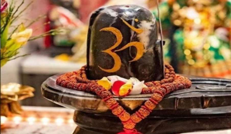 Masik Shivratri 2021: भगवान शिव को प्रसन्न करने के लिए मासिक शिवरात्रि के दिन करें ये खास उपाय Masik Shivratri 2021: भगवान शिव को प्रसन्न करने के लिए मासिक शिवरात्रि के दिन करें ये खास उपाय- India TV Hindi