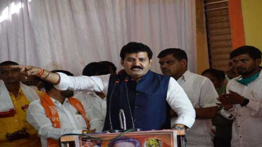 महाराष्ट्र के वन मंत्री संजय राठौड़ ने दिया इस्तीफा महाराष्ट्र के वन मंत्री संजय राठौड़ ने दिया इस्तीफा- India TV Hindi