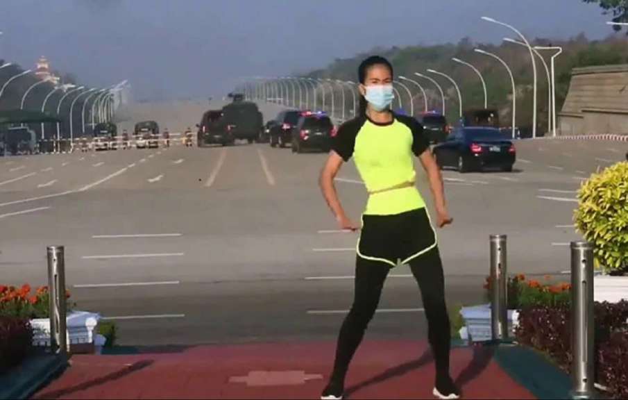 Viral Video: Aerobics Instructor Dances As Myanmar Coup Unfolds Behind Her Viral Video: Aerobics Instructor Dances As Myanmar Coup Unfolds Behind Her - India TV Hindi