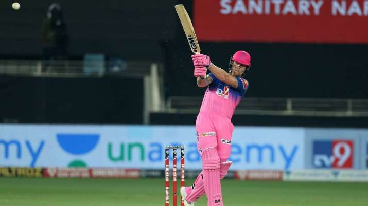 England coach said 'it is very difficult to stop players from playing IPL' England coach said 'it is very difficult to stop players from playing IPL'- India TV Hindi