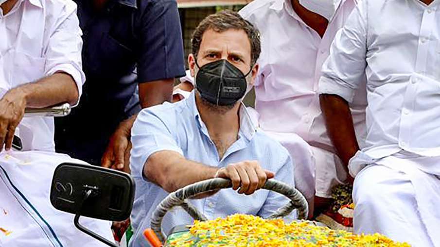 राहुल गांधी ने PM मोदी पर लगाया MGNREGA का मजाक उड़ाने का आरोप, कसा तंज राहुल गांधी ने PM मोदी पर लगाया MGNREGA का मजाक उड़ाने का आरोप, कसा तंज- India TV Hindi