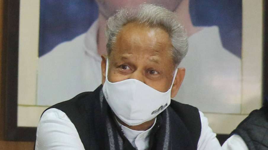 2 मिनट में हल हो सकता है किसान आंदोलन लेकिन जिद पर अड़ी केंद्र सरकार: अशोक गहलोत 2 मिनट में हल हो सकता है किसान आंदोलन लेकिन जिद पर अड़ी केंद्र सरकार: अशोक गहलोत- India TV Hindi