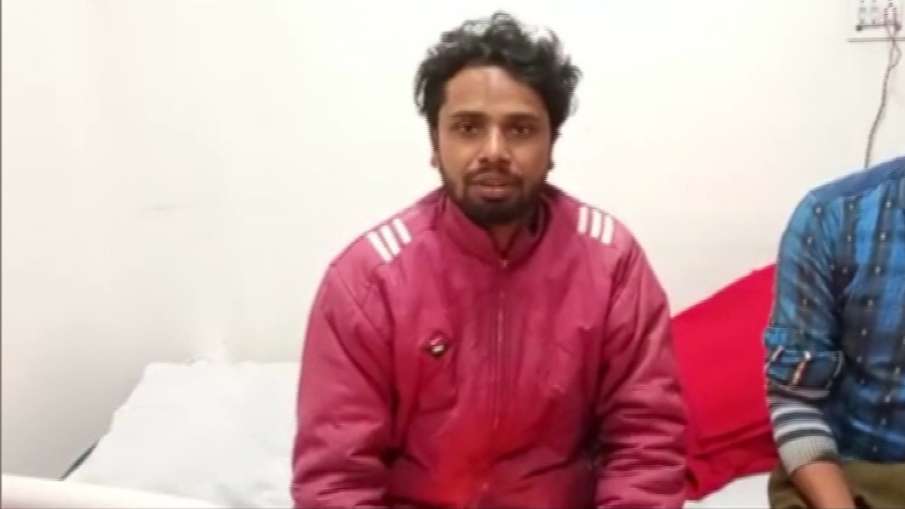 जब ग्लेशियर कहर बनकर टूटा, टनल से बचकर निकले शख्स ने सुनाई आपबीती जब ग्लेशियर कहर बनकर टूटा, टनल से बचकर निकले शख्स ने सुनाई आपबीती- India TV Hindi