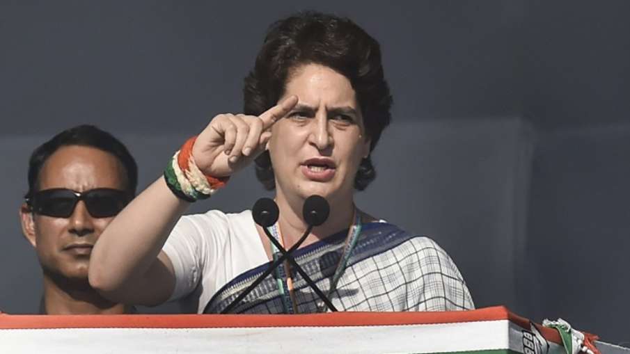 '56 इंच के सीने में धड़कने वाला दिल छोटा है', प्रियंका गांधी का PM मोदी पर तंज '56 इंच के सीने में धड़कने वाला दिल छोटा है', प्रियंका गांधी का PM मोदी पर तंज- India TV Hindi