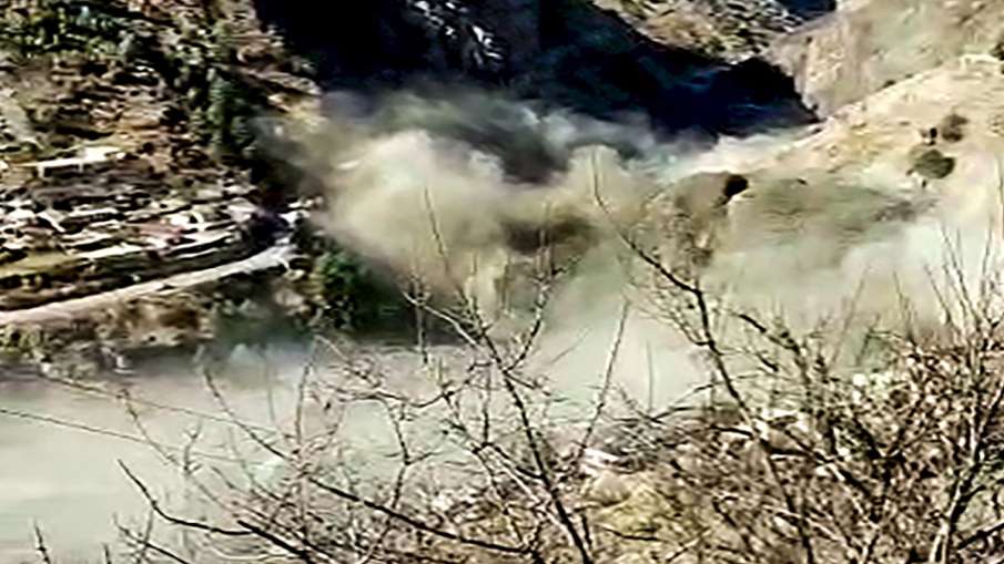 Chamoli flood trivendra singh rawat relief news Chamoli Glacier Flood: राहत की बात है, नदी के बहाव म Chamoli flood trivendra singh rawat relief news Chamoli Glacier Flood: राहत की बात है, नदी के बहाव म- India TV Hindi