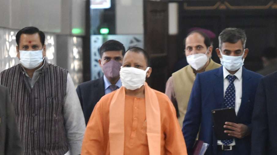 uttar pradesh cm yogi office number 1076 dial if officials not working नहीं सुन रहे अधिकारी, नहीं हो uttar pradesh cm yogi office number 1076 dial if officials not working नहीं सुन रहे अधिकारी, नहीं हो- India TV Hindi