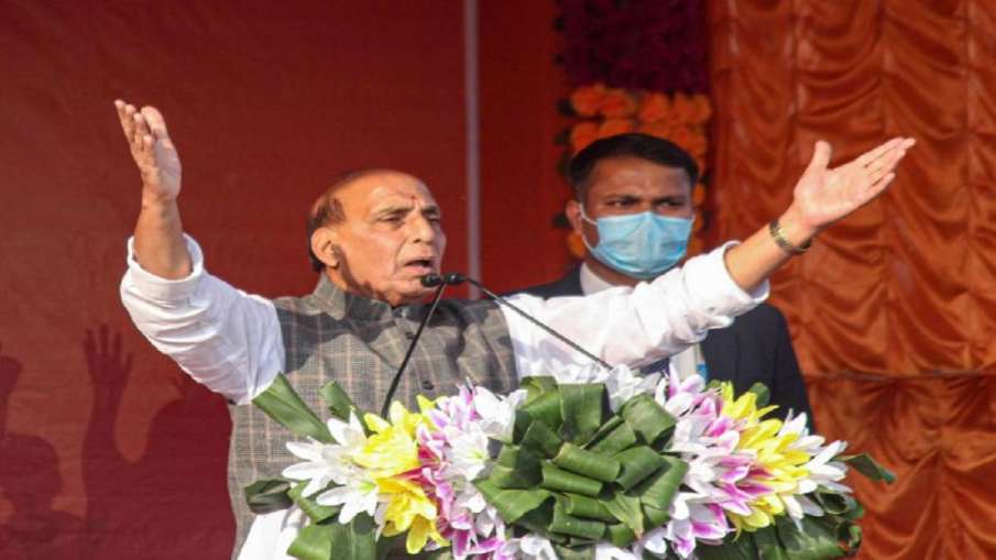 Political violence has reached 'new high' under TMC government: Rajnath Singh Political violence has reached 'new high' under TMC government: Rajnath Singh- India TV Hindi