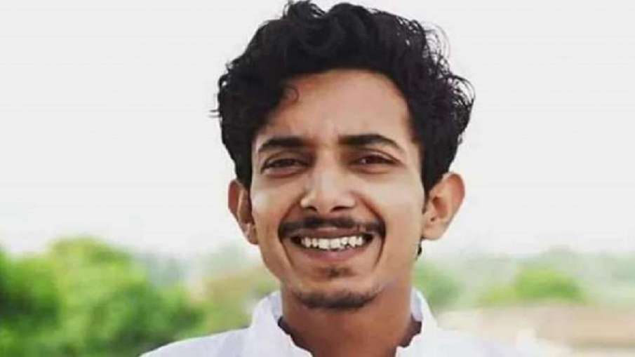 शरजील उस्मानी के खिलाफ पुणे में मामला दर्ज, एल्गार परिषद में दिया था भड़काऊ बयान शरजील उस्मानी के खिलाफ पुणे में मामला दर्ज, एल्गार परिषद में दिया था भड़काऊ बयान- India TV Hindi