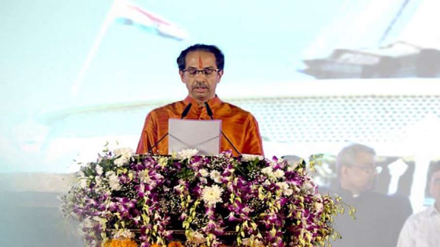 shiv sena leader sanjay rathod resigns from uddhav thackeray cabinet pooja chavan tiktok ठाकरे सरकार shiv sena leader sanjay rathod resigns from uddhav thackeray cabinet pooja chavan tiktok ठाकरे सरकार- India TV Hindi