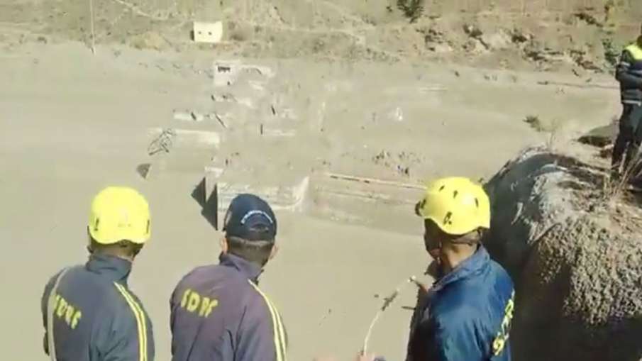Chamoli Glacier Flood: खाली करवाए... Chamoli Glacier Flood: खाली करवाए...- India TV Hindi
