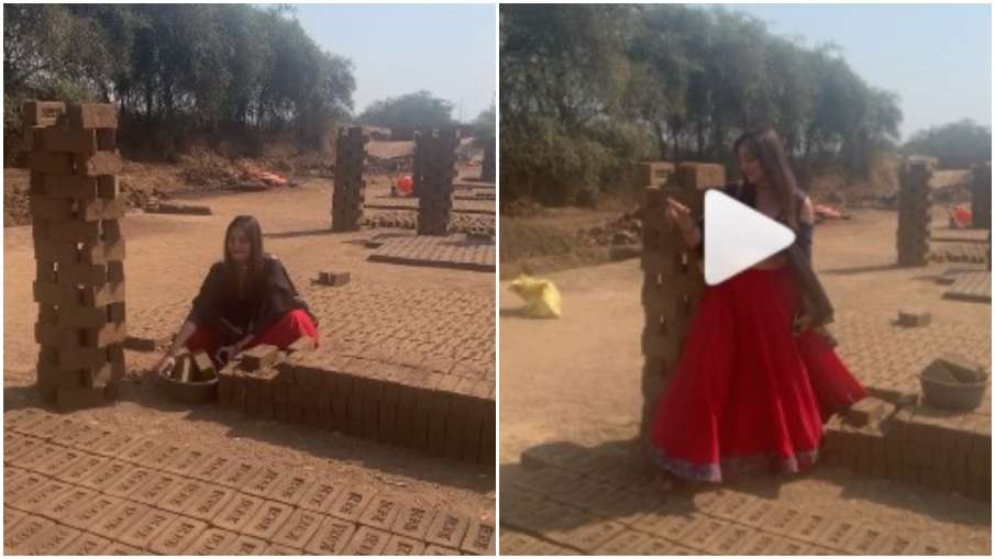 Bigg Boss EX contestant Arshi Khan With bricks on film set video viral बिग बॉस की एक्स कंटेस्टेंट अर Bigg Boss EX contestant Arshi Khan With bricks on film set video viral बिग बॉस की एक्स कंटेस्टेंट अर- India TV Hindi