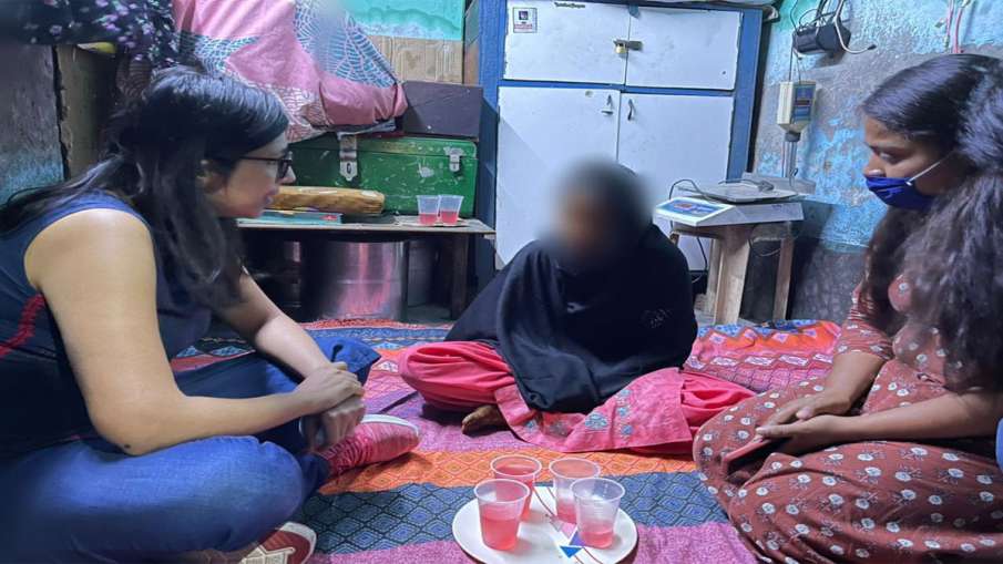 Delhi 15 years old Girl told forced to marry after getting converted from hindu to muslim Delhi 15 years old Girl told forced to marry after getting converted from hindu to muslim- India TV Hindi