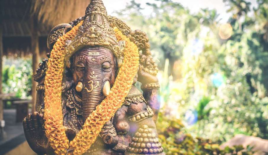 Angarki Chaturthi 2021: 2 मार्च को अंगारकी गणेश चतुर्थी, जानिए शुभ मुहूर्त और पूजा विधि Angarki Chaturthi 2021: 2 मार्च को अंगारकी गणेश चतुर्थी, जानिए शुभ मुहूर्त और पूजा विधि- India TV Hindi